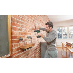 BOSCH UNIVERSAL IMPACT 18V SLAGBOREMASKINE AKKU MED BATTERI OG LADER
