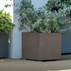 DEROMA MILLENIUM 208-623 PLANTEKASSE PLASTIK SANDSTEN 49X49X49 CM