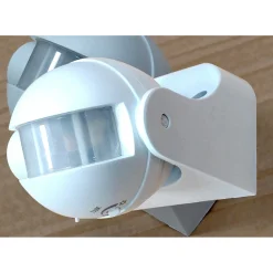 GRIPO 180GR. BEVÆGELSESSENSOR M/SKUMRINGSRELÆ HVID