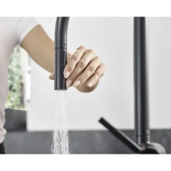 HANSGROHE TALIS M54 210 KØKKENARMATUR MAT SORT