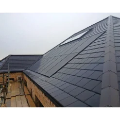 KOMPROMENT IN ROOF GSE 4,92 KW SOLCELLETAG SORT GLAS