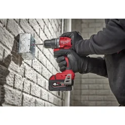 MILWAUKEE M18 BLDDRC-402C BOREMASKINE AKKU MED BATTERI OG LADER