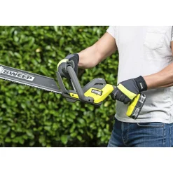 RYOBI ONE+ RY18HT55A-0 HÆKKEKLIPPER 55 CM UDEN BATTERI OG LADER