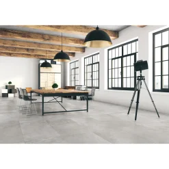 XL-BYG GARE LIGHT GREY SOKKELFLISE 7X60 LYS GRÅ